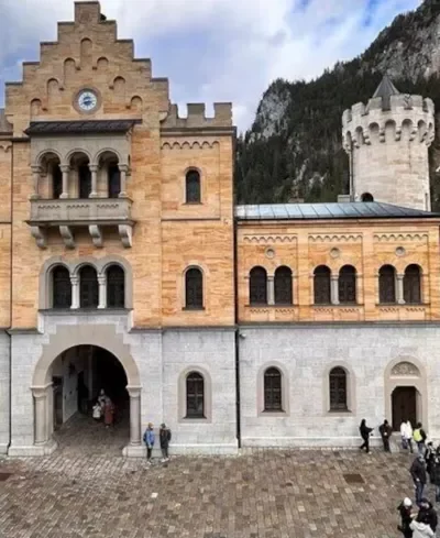Neuschwanstein Castle Day Trip_converted